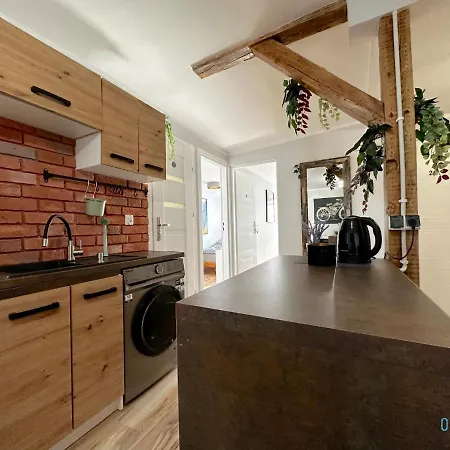 Homestay Gogh - 10 Minutes To Old Town & Sea *