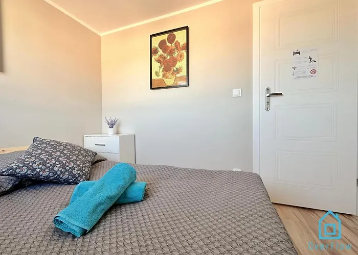 Kwatera prywatna Gogh - 10 Minutes To Old Town & Sea